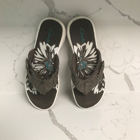 Clarks Flip Flop Sandal Toe Post Metallic Bronze US 6 - Picture 2 of 5